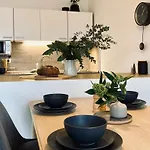 Apartment Schickes, Stilvolles Und Helles In *