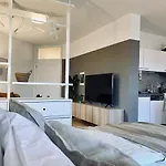 Apartment Schickes, Stilvolles Und Helles In