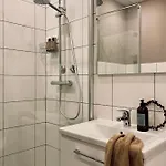 Schickes, Stilvolles Und Helles In Apartment *