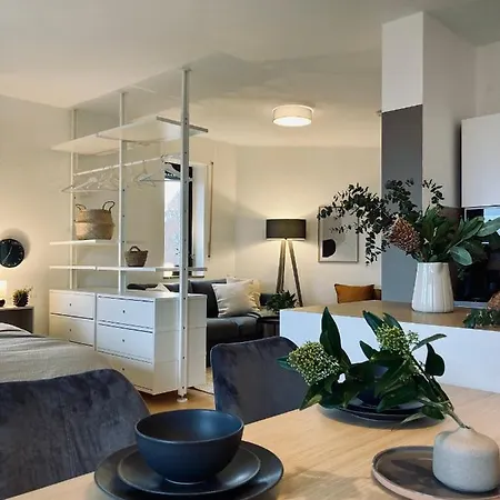 شقة Modernes Apartment Mit Balkon & Highspeed-Wlan *