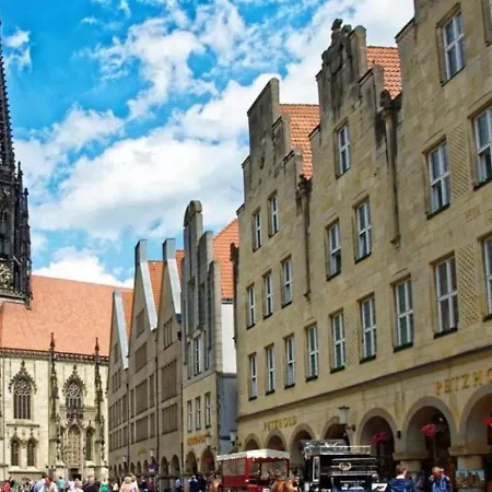 Apartment Schickes, Stilvolles Und Helles In Munster (North Rhine-Westphalia)